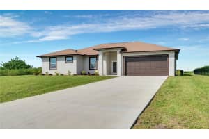 6053 Kumquat Cir, Labelle, FL 33935 Sold 06/23/25