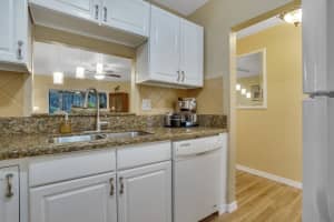 5141 W Oakland Park Blvd 202, Lauderdale Lakes, FL 33313 Sold 02/18/25