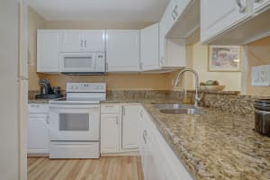 5141 W Oakland Park Blvd 202, Lauderdale Lakes, FL 33313 Sold 02/18/25