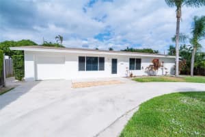2671 NE 20th St, Pompano Beach, FL 33062 Sold 08/08/25