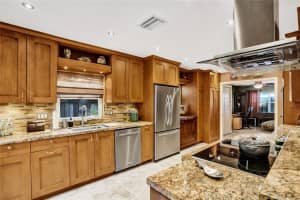 1419 NE 17th Ter, Fort Lauderdale, FL 33304 Sold 01/21/25