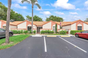 26 Centennial Ct 26, Deerfield Beach, FL 33442 Sold 01/14/25