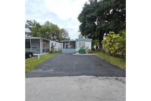 13380 SW 9th St, Davie, FL 33325 Sold 12/30/24