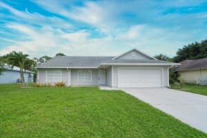 1976 SW 13th Avenue, Vero Beach, FL 32962 Sold 12/18/24