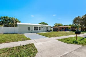 2620 NE 7th Ter, Pompano Beach, FL 33064 Sold 08/26/25