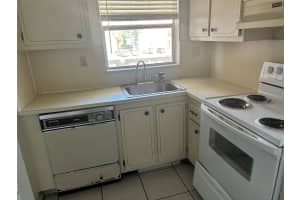 9480 Sunrise Lakes Blvd 212, Sunrise, FL 33322 Sold 03/10/25