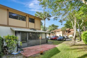 4711 NW 30th St, Coconut Creek, FL 33063 Sold 02/27/25