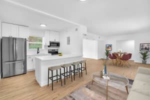 1040 SW 50th Ave, Plantation, FL 33317 Sold 01/27/25