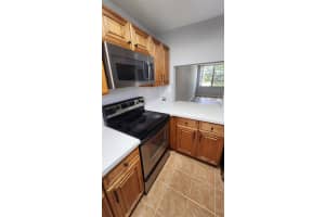 9471 Evergreen Pl 205, Davie, FL 33324 Sold 02/14/25