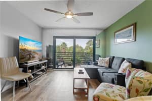 10442 Sunrise Lakes Blvd 207, Sunrise, FL 33322 Sold 05/23/25