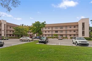 10442 Sunrise Lakes Blvd 207, Sunrise, FL 33322 Sold 05/23/25