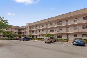 10442 Sunrise Lakes Blvd 207, Sunrise, FL 33322 Sold 05/23/25