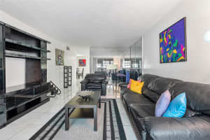 1681 NW 70th Ave 109, Plantation, FL 33313 Sold 02/04/25