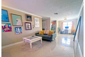 941 Crystal Lake Dr 209, Deerfield Beach, FL 33064 Sold 08/27/25