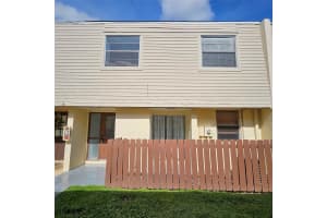 6603 Winfield Blvd B-4, Margate, FL 33063 Sold 03/03/25
