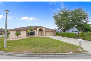 243 Malibu Circle, Greenacres, FL 33413 Sold 04/23/25