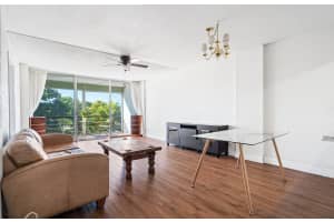 111 Royal Park Dr 3A, Oakland Park, FL 33309 Sold 12/30/24