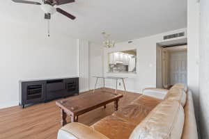111 Royal Park Dr 3A, Oakland Park, FL 33309 Sold 12/30/24
