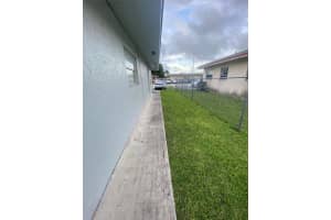 4021 NW 30th Ter, Lauderdale Lakes, FL 33309 - MLS#F10472792