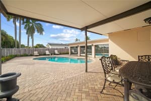 4810 Harrison St, Hollywood, FL 33021 Sold 01/17/25