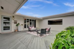 260 SE 6th Ct, Pompano Beach, FL 33060 Sold 01/17/25