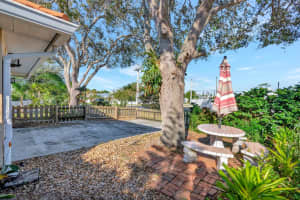 9036 SE Mars St, Hobe Sound, FL 33455 Sold 03/05/25