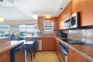 2500 NE 48th LN 608, Fort Lauderdale, FL 33308 - MLS#F10472926