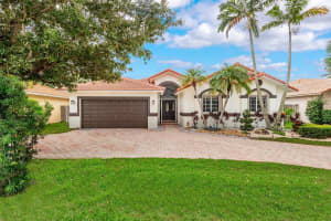 16858 Crestview Ln, Weston, FL 33326 Sold 04/29/25