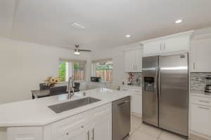 16858 Crestview Ln, Weston, FL 33326 Sold 04/29/25