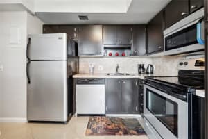 3150 N Palm Aire Dr 803, Pompano Beach, FL 33069 Sold 06/04/25