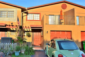8027 NW 28th Ct, Sunrise, FL 33322 Sold 01/06/25