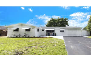 5300 SW 3rd St, Plantation, FL 33317 Sold 12/27/24