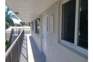 2719 Lincoln St 4, Hollywood, FL 33020 - MLS#F10473033