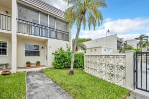 1401 N 15th Ave 14, Hollywood, FL 33020 Sold 01/28/25