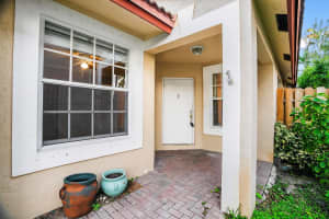 6122 NW 41st Dr, Coral Springs, FL 33067 Sold 03/14/25