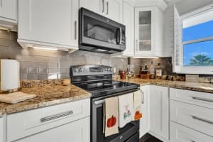101 Royal Park Dr 3E, Oakland Park, FL 33309 Sold 12/31/24