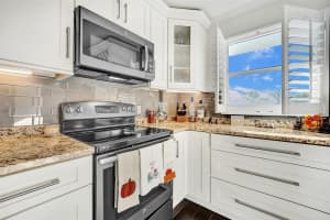 101 Royal Park Dr 3E, Oakland Park, FL 33309 Sold 12/31/24