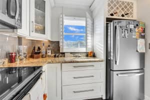 101 Royal Park Dr 3E, Oakland Park, FL 33309 Sold 12/31/24