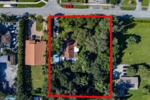 4800 SW 61st Ave, Davie, FL 33314 Sold 02/06/25