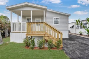 2911 SW 58th Ct, Dania Beach, FL 33312 Sold 01/30/25