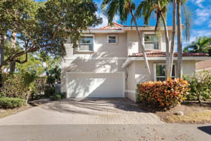 935 Scarlet Oak Ter, Hollywood, FL 33019 Sold 01/31/25