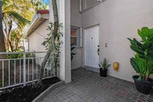 935 Scarlet Oak Ter, Hollywood, FL 33019 Sold 01/31/25