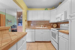 110 Cypress Club Dr 105, Pompano Beach, FL 33060 Sold 01/22/25