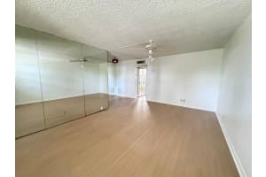 2400 NE 10th St 208, Pompano Beach, FL 33062 Sold 03/24/25