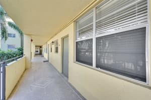 2400 NE 10th St 208, Pompano Beach, FL 33062 Sold 03/24/25