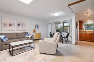 161 NE 10th Ave 5B, Hallandale Beach, FL 33009 Sold 04/01/25