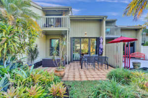 97 NE 17th Ct 97, Fort Lauderdale, FL 33305 Sold 10/14/25