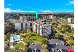 1300 Saint Charles Place, Pembroke Pines, FL 33026 - MLS#F10473401