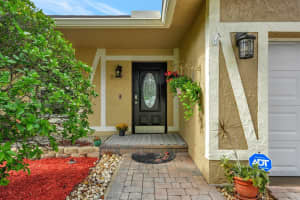 844 NW 76th Ter, Plantation, FL 33324 Sold 02/24/25