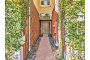 1139 NE 13th Ave 1139, Fort Lauderdale, FL 33304 Sold 04/09/25